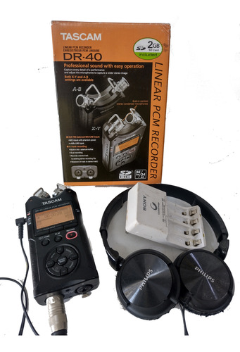 Gravador De Áudio Digital Portátil Tascam Dr-40 + Acessórios