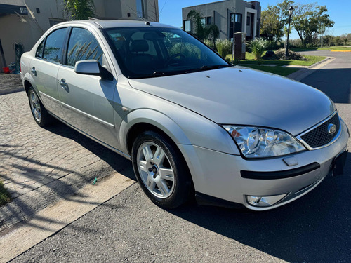 Ford Mondeo 2005 2.0 Ghia