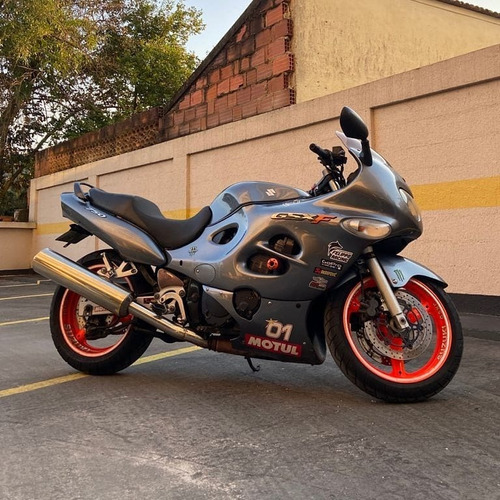 SUZUKI GSX F 750