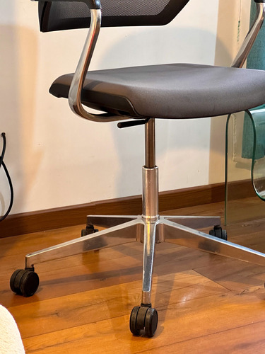 Silla Ergonomica Steelcase Qivi