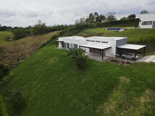 Casa Campestre En Renta - El Caimo