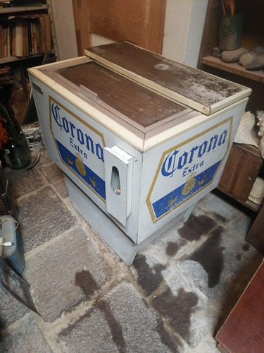 Antiguo Refrigerador De  Corona 