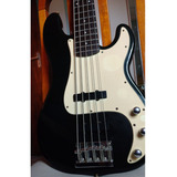Squier (byfender) Precision Bass 5 Cordas (standard Series)