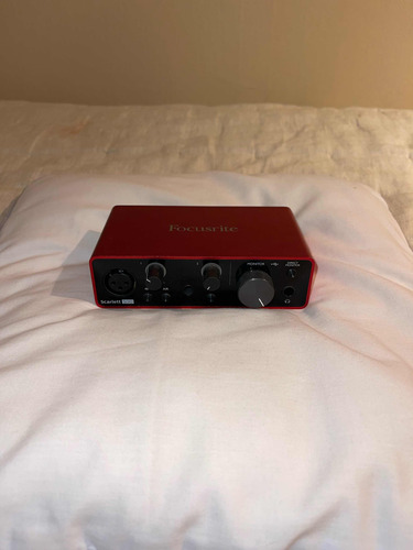 Interfaz Focusrite Scarlett 2i2