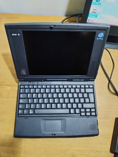 Notebook Retro Acer Acernote Light Pentium 1 Windows 95