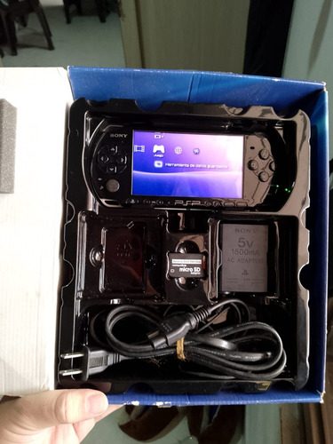 Psp 3001 En Caja Con 64gb Full Juegos Y Todos Sus Accesorios