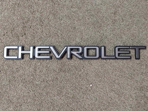Emblema Letras Chevrolet Cheyenne Compuerta Tipo Original Foto 5
