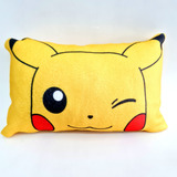 Almohadón Polar Pokemon Pikachu 30x15cm Funda Removible