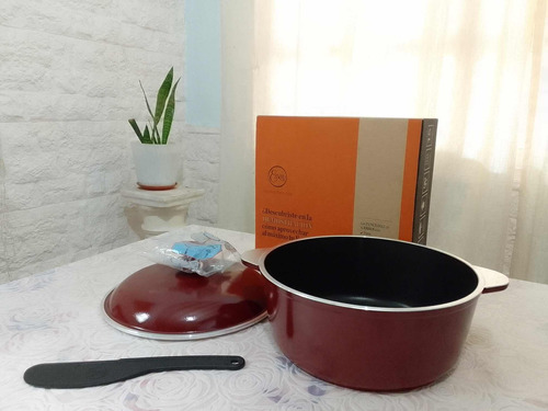 Nueva! Olla Essen 24cm Marsala