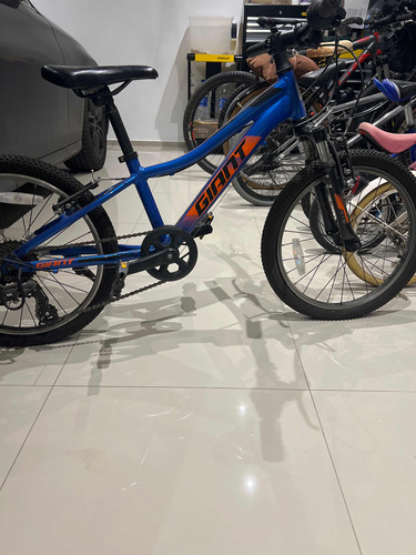Bicicleta Giant Niños Con Cambios Muy Poco Uso