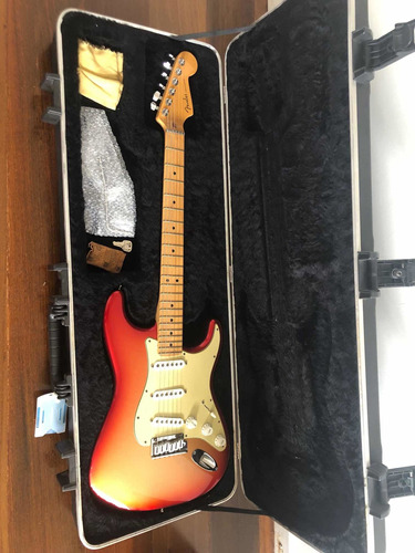 Guitarra Fender Stratocaster Deluxe Americana