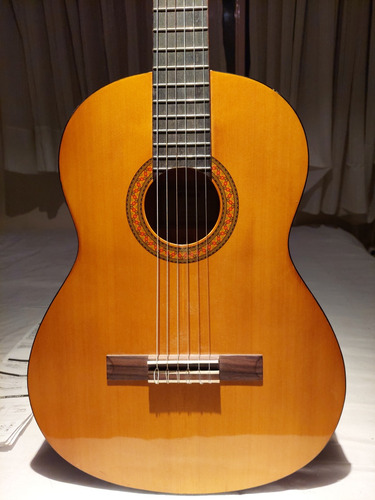Guitarra Yamaha C40 + Funda
