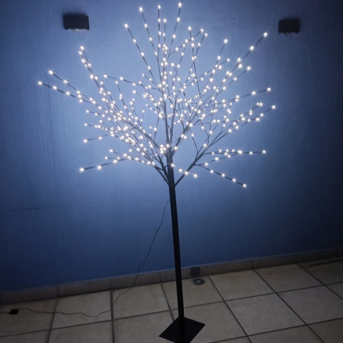 Arbol Navideño Led Blanco Canica Base De Acero Negro(arb3b