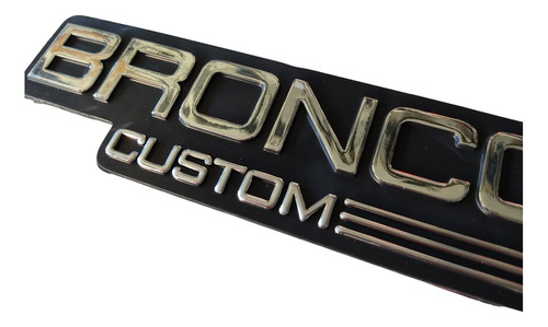 Emblema Insignia Guardabarro Ford Bronco Custom Lateral Tras Foto 4