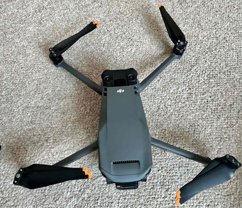 Dji Mavic 3 Fly More Combo Con Todos Sus Accesorios. Combo