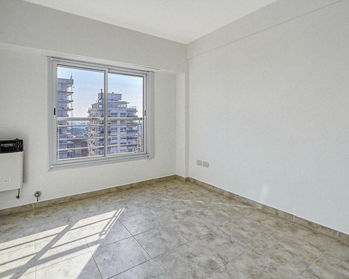 Venta Monoambiente Con Balcón En Caseros Clamaco Sa