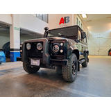 Land Rover Defender 2012