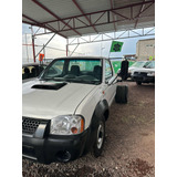 Nissan Np300 2014 2.5 Diesel Chasis 4x2 Mt