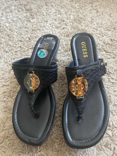 Guess Chalas Sandalias