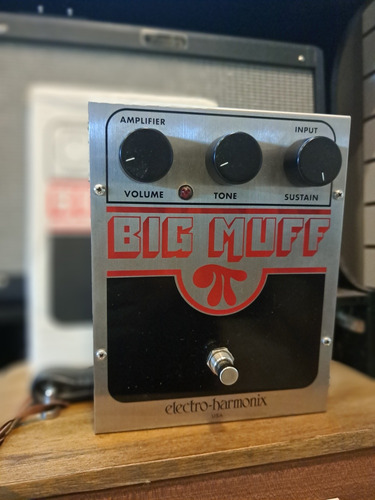 Electro Harmonix Big Muff Pi 