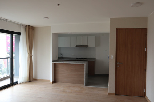 Departamento En Alquiler A Un Paso De San Isidro, 3 Habitaci - Imagen 3