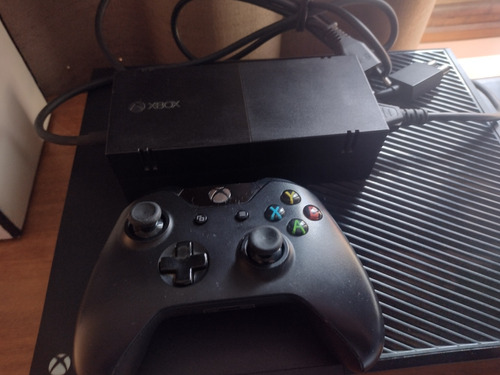 Vendo Consola Xbox One, Impecable Y Trae Control Original 