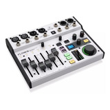 Consola Digital Mixer Behringer Flow 8