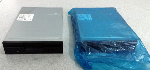 Unidad De Disquete Floppy Drive Sony