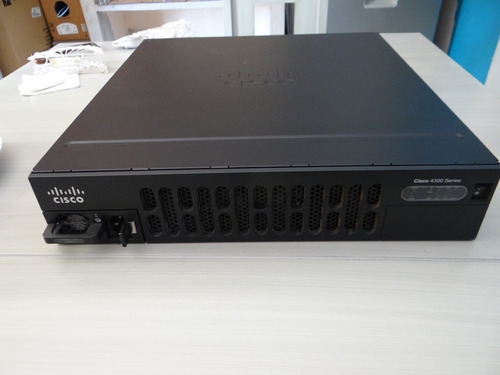 Router Cisco 4300 Series Isr4331 Negro 110v/220v