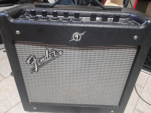 Amplificador Fender Musng 1