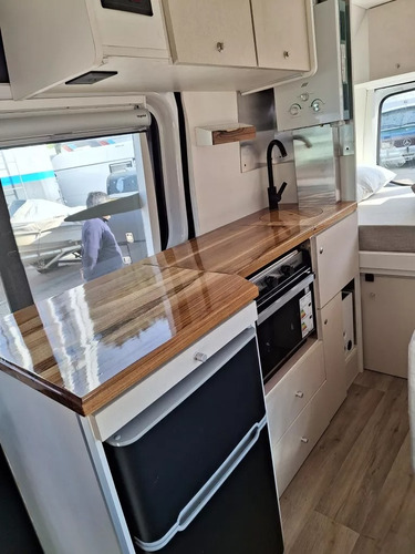 Motorhomes Home Rolling Equipamiento De Furgon A Vans.