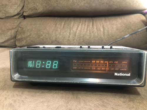 Radio Relógio National Antigo