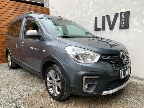 Renault Kangoo Ii Stepway 1.6 Sce Año 2020 - Liv Motors