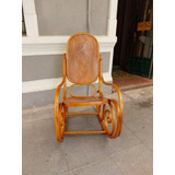 Mecedora Thonet Madera Haya Respaldo Y Asiento Pirograbado 