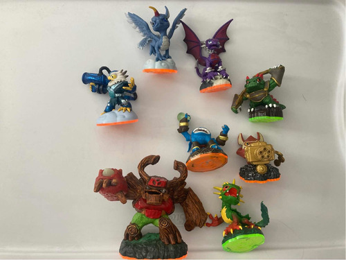 Figuras Skylander Giants - Xbox 360 (con 8 Figuras+portal)