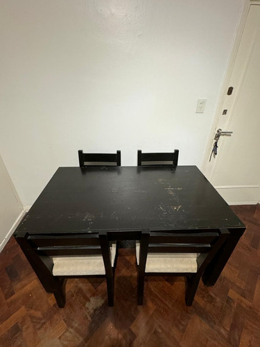 Mesa Para Comedor + 4 Sillas