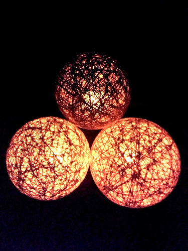 Veladores (3) Luminosos Esféricos De Rattan Con Lamparita.