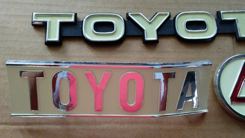 Kit Emblemas Toyota Fj40 Fj45 2f Bj Techo Duro 3 Piezas Foto 2