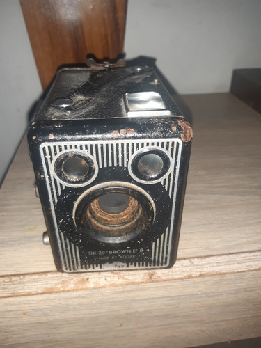Máquina Fotográfica 6x9 Kodak Six-20 Brownie Model E (1946-5