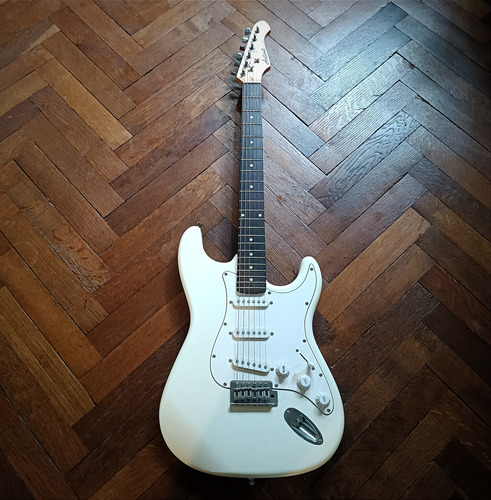 Stratocaster Aria Pro Ii (squier, Sx, Cort, Ibanez, Parquer)