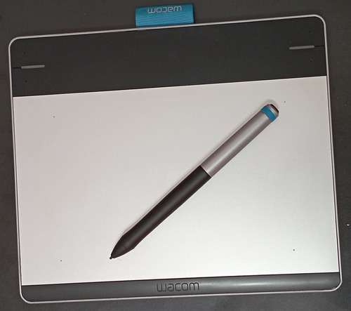 Tableta Gráfica Wacom Intuos Pen Small Ctl-480 Black/silver