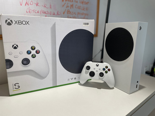 Xbox Series S / Como Nuevo / Negociable Preguntar
