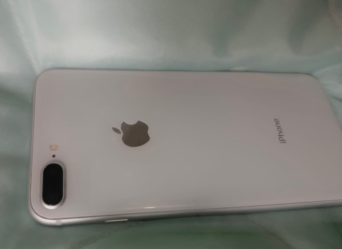 iPhone 8 Plus 64 Gb  Plata A1899