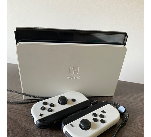 Nintendo Switch Oled Blanco 64gb Como Nuevo, Con Su Caja