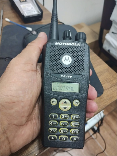 Rádio Motorola Ep450 64 Canais C/ Display Completo  Uhf