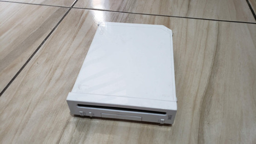 Nintendo Wii Branco Só O Aparelho Sem Nada! E Já Está Com Programas. Tudo Ok!