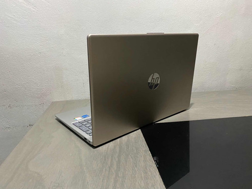 Laptop Hp 15-fd0007la, Intel Core 15, 8gb, 512ssd, 15.6