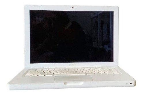 Para La Oficina Una Laptop  Macbook 160 Hdd Y 2 Ram 