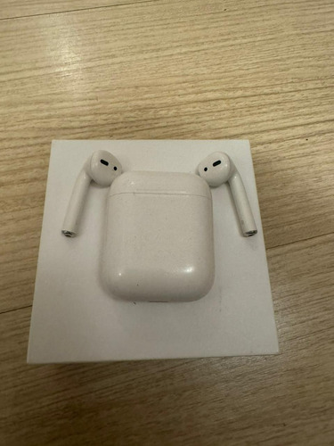 Apple AirPods 1a Geração Fone De Ouvido Sem Fio Caixa Usado