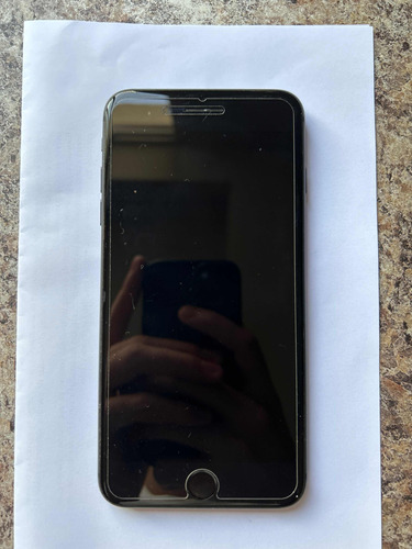 Se Vende iPhone 8 Plus En Excelentes Condiciones!